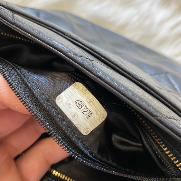 Authentic vintage Chanel lamp skin CC logo handbag - Picture 11 of 11